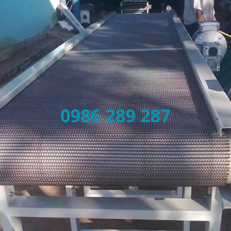 Tìm Hiểu Về Băng Tải Lưới Inox: Giải Pháp Tối Ưu Cho Ngành Công Nghiệp