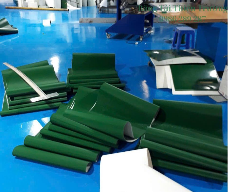 Băng Tải PVC Là Gì? Ứng Dụng Và Ưu Nhược Điểm Chi Tiết